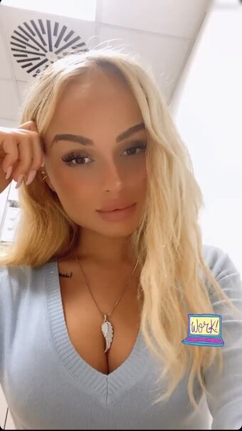Anschaaa Голі Зливи OnlyFans Фото 12