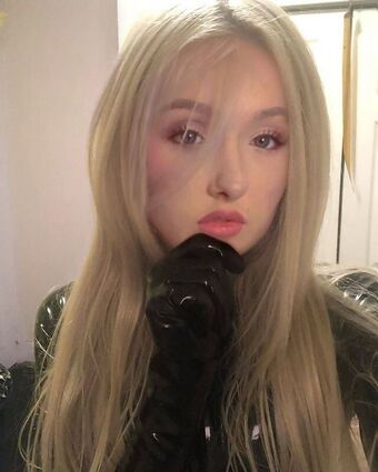 Anythingvalue Голі Зливи OnlyFans Фото 18