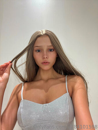 arianagreene1 Голі Зливи OnlyFans Фото 26