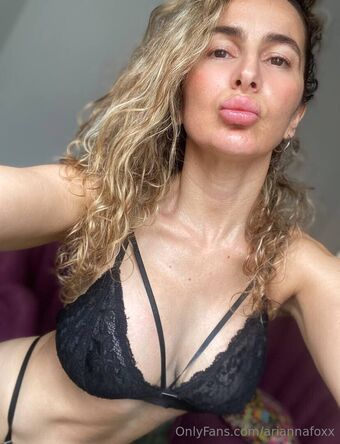 ariannafoxx