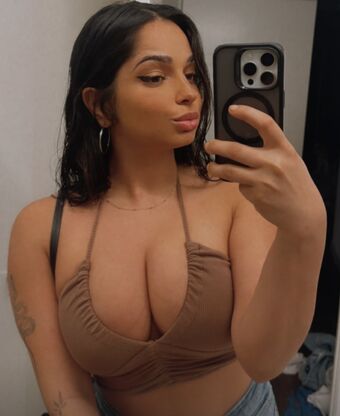 Arylooloo Голі Зливи OnlyFans Фото 12