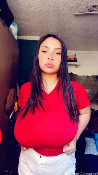 Arysunset Голі Зливи OnlyFans Фото 2