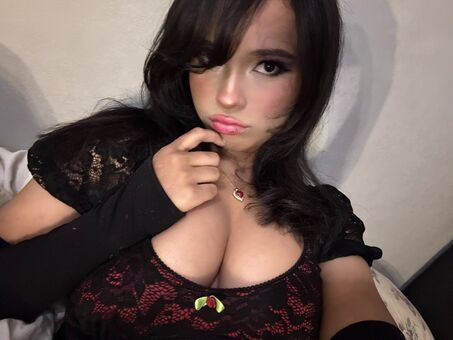 AshantiLoo Голі Зливи OnlyFans Фото 12