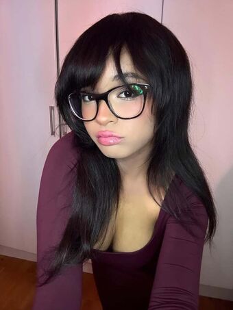 AshantiLoo Голі Зливи OnlyFans Фото 14