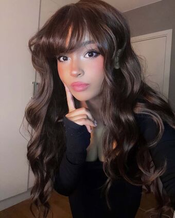AshantiLoo Голі Зливи OnlyFans Фото 15