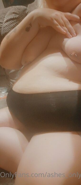 ashes_onlyfree Голі Зливи OnlyFans Фото 17