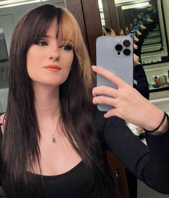 Ashi Голі Зливи OnlyFans Фото 21