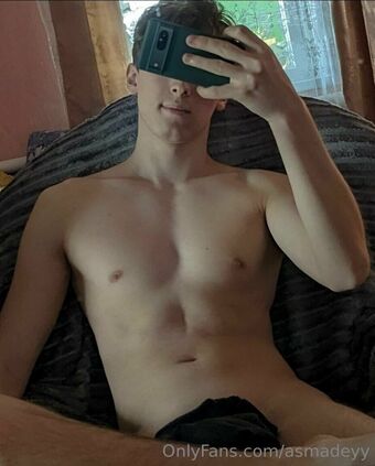 asmadeyy Голі Зливи OnlyFans Фото 31
