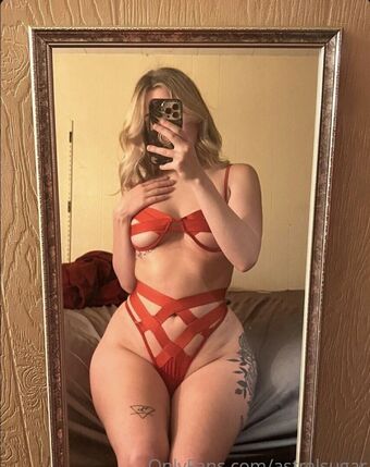 Astralsugar Голі Зливи OnlyFans Фото 2
