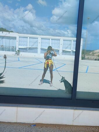 atomictoez Голі Зливи OnlyFans Фото 26