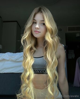 avalv Голі Зливи OnlyFans Фото 21