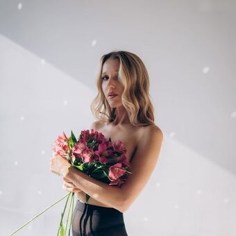 avocadaa Голі Зливи OnlyFans Фото 2