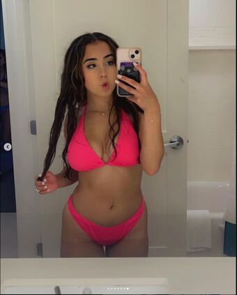 ayanarosee Голі Зливи OnlyFans Фото 15