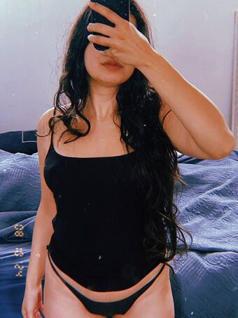 Ayla Da Lua Голі Зливи OnlyFans Фото 12