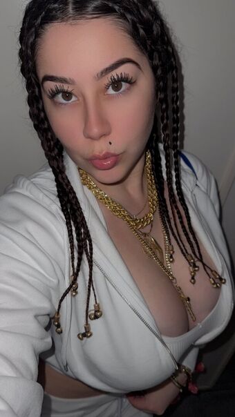b.ae Голі Зливи OnlyFans Фото 26