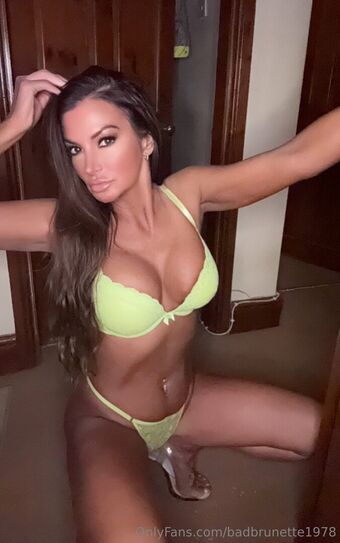 badbrunette1978