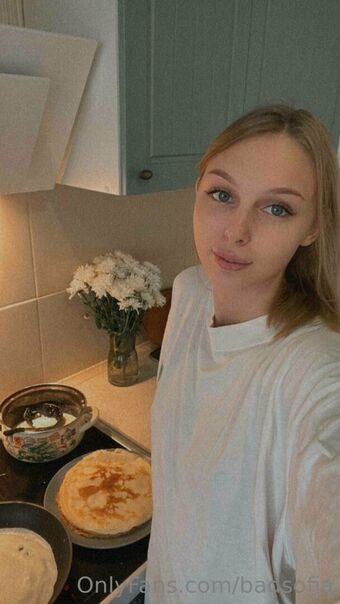 badsofiaaa Голі Зливи OnlyFans Фото 35