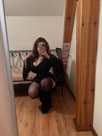 barbi Голі Зливи OnlyFans Фото 16