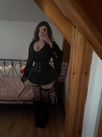 barbi Голі Зливи OnlyFans Фото 19
