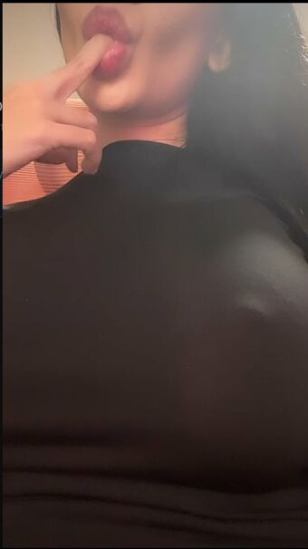Bbbels333 Голі Зливи OnlyFans Фото 12