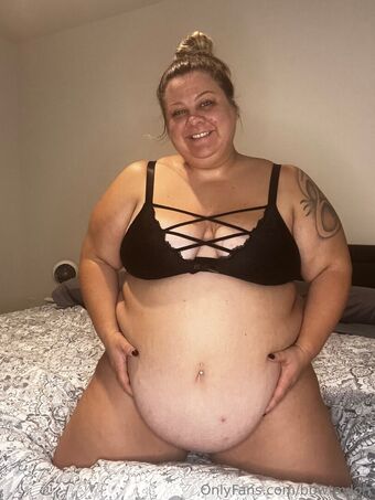 bbwtaylorr Голі Зливи OnlyFans Фото 8