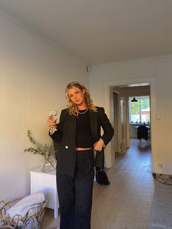 beaswe Голі Зливи OnlyFans Фото 5