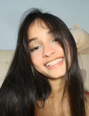 Bee.elina Голі Зливи OnlyFans Фото 183