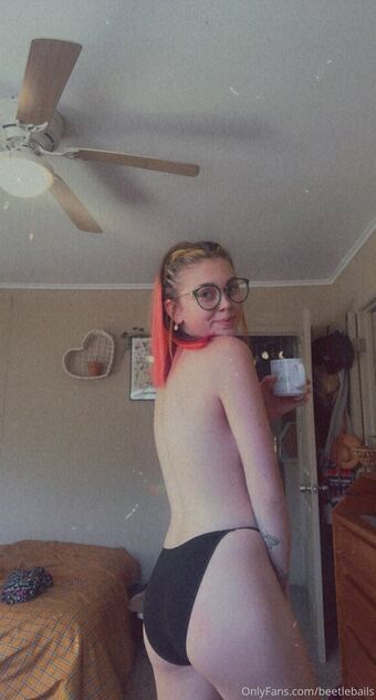 beetlebails Голі Зливи OnlyFans Фото 29