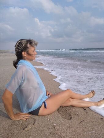 belkasis Голі Зливи OnlyFans Фото 6