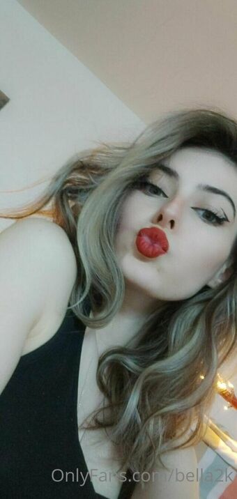 bella2k Голі Зливи OnlyFans Фото 11