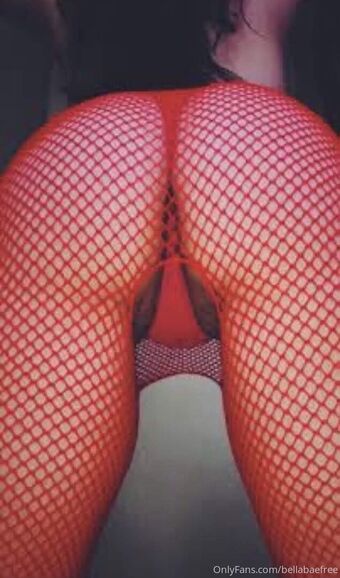 bellabaefree Голі Зливи OnlyFans Фото 16