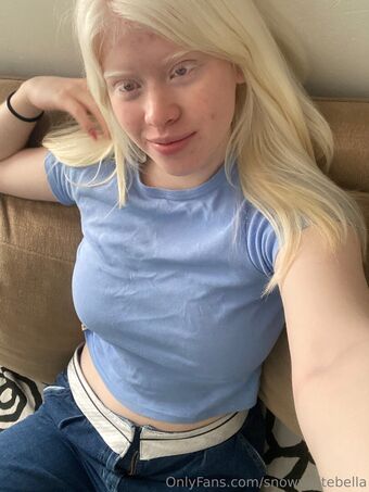 bellawinterx Голі Зливи OnlyFans Фото 12