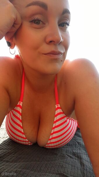beolia Голі Зливи OnlyFans Фото 41