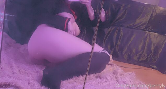 berryly Голі Зливи OnlyFans Фото 29