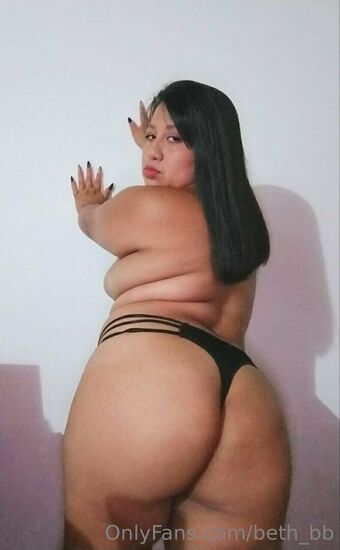 beth_bb Голі Зливи OnlyFans Фото 18