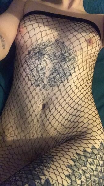 BettyOops Голі Зливи OnlyFans Фото 1