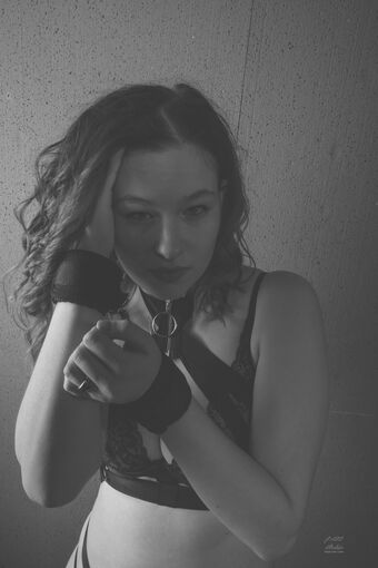 Bild21 Голі Зливи OnlyFans Фото 100