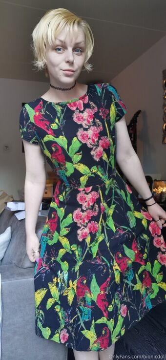 bionicdoll Голі Зливи OnlyFans Фото 9