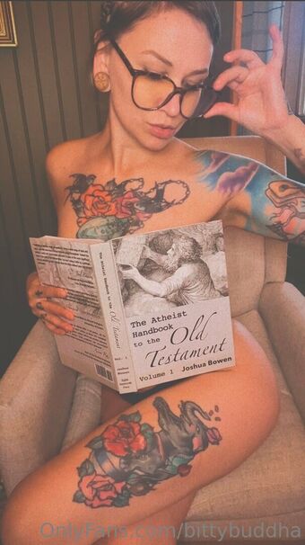 bittybuddha Голі Зливи OnlyFans Фото 20