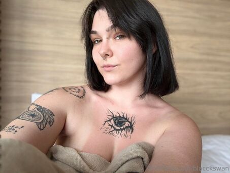 blacckswan Голі Зливи OnlyFans Фото 29