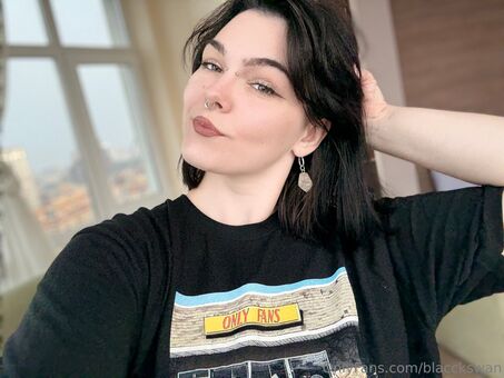 blacckswan Голі Зливи OnlyFans Фото 33