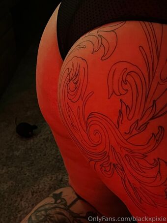 blackxpixie Голі Зливи OnlyFans Фото 23