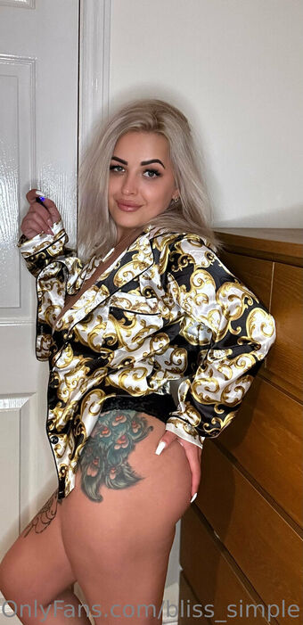 bliss_simple Голі Зливи OnlyFans Фото 34