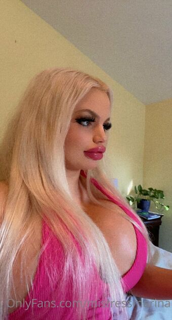 bombshellchloe1 Голі Зливи OnlyFans Фото 28