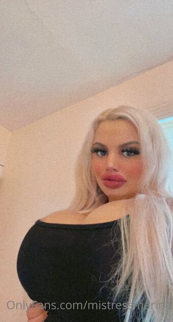bombshellchloe1 Голі Зливи OnlyFans Фото 31