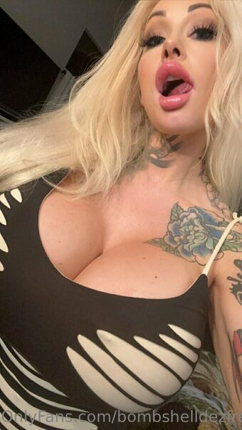 bombshelldezfree Голі Зливи OnlyFans Фото 130
