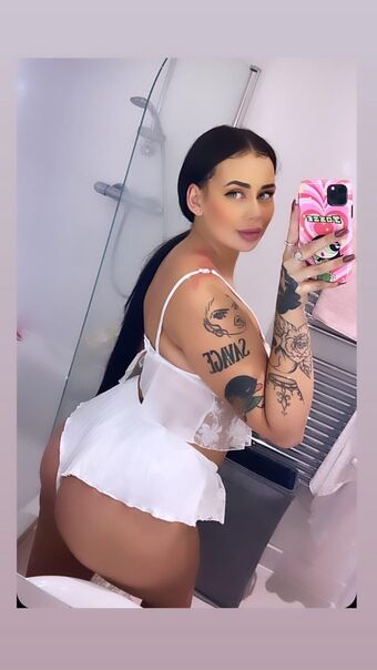 Bomdigs Голі Зливи OnlyFans Фото 1