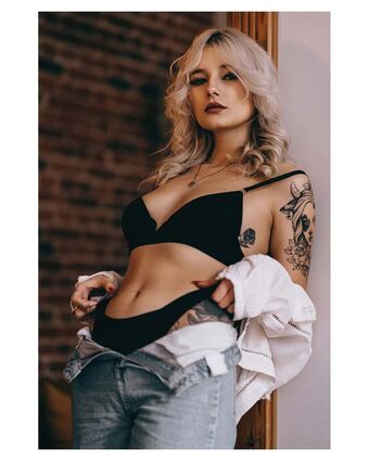 Brewi Голі Зливи OnlyFans Фото 22