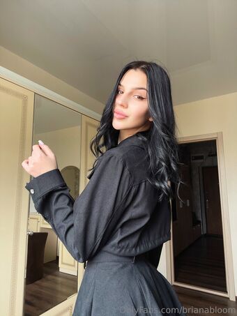 brianabloom Голі Зливи OnlyFans Фото 2