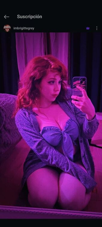 Brigitte Grey Голі Зливи OnlyFans Фото 21